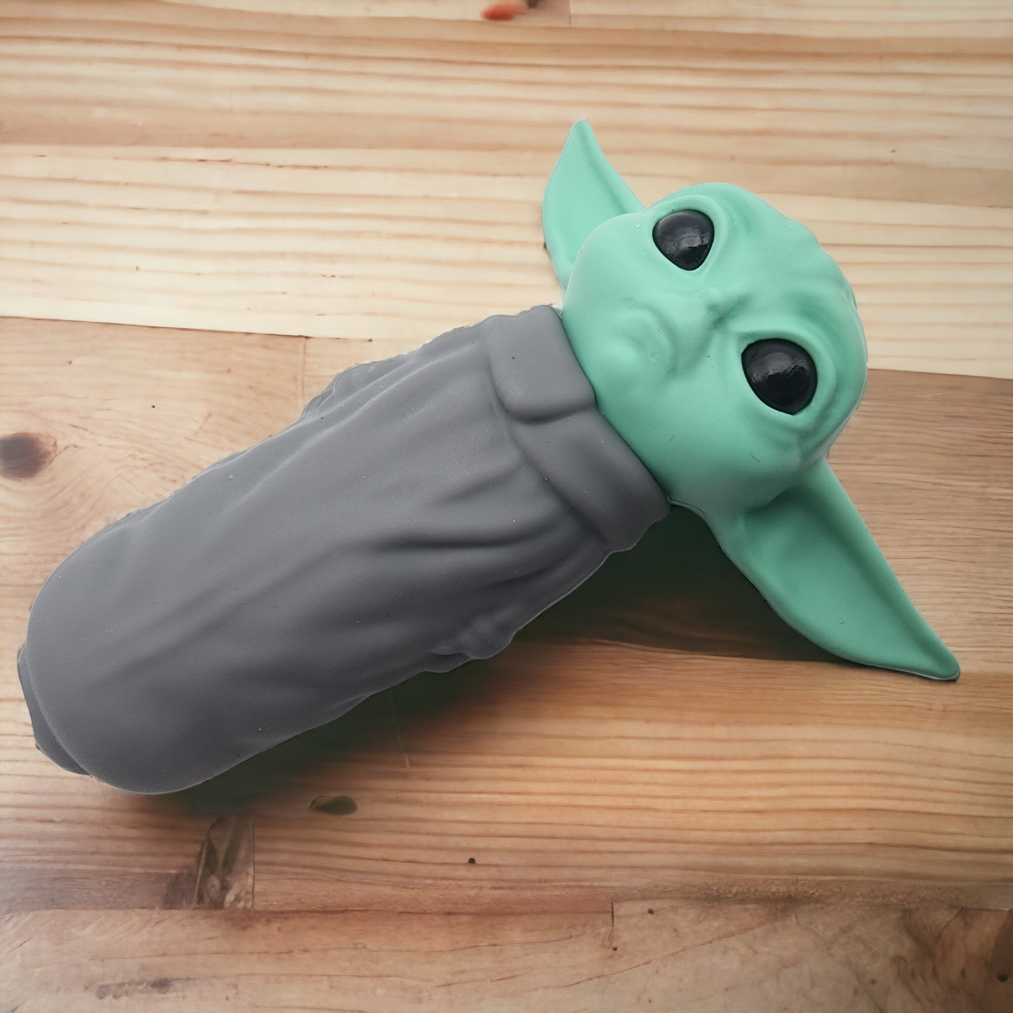 Baby Yoda Silicone Pipe