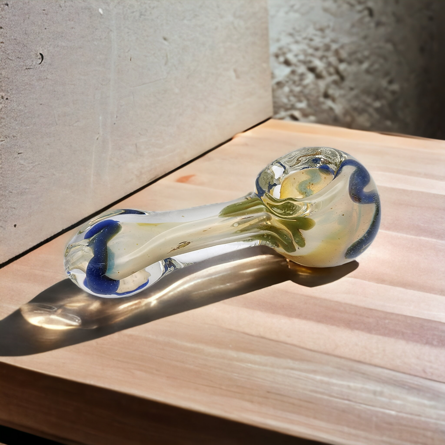 Small Color Changing Glass Pipe with Squiggles